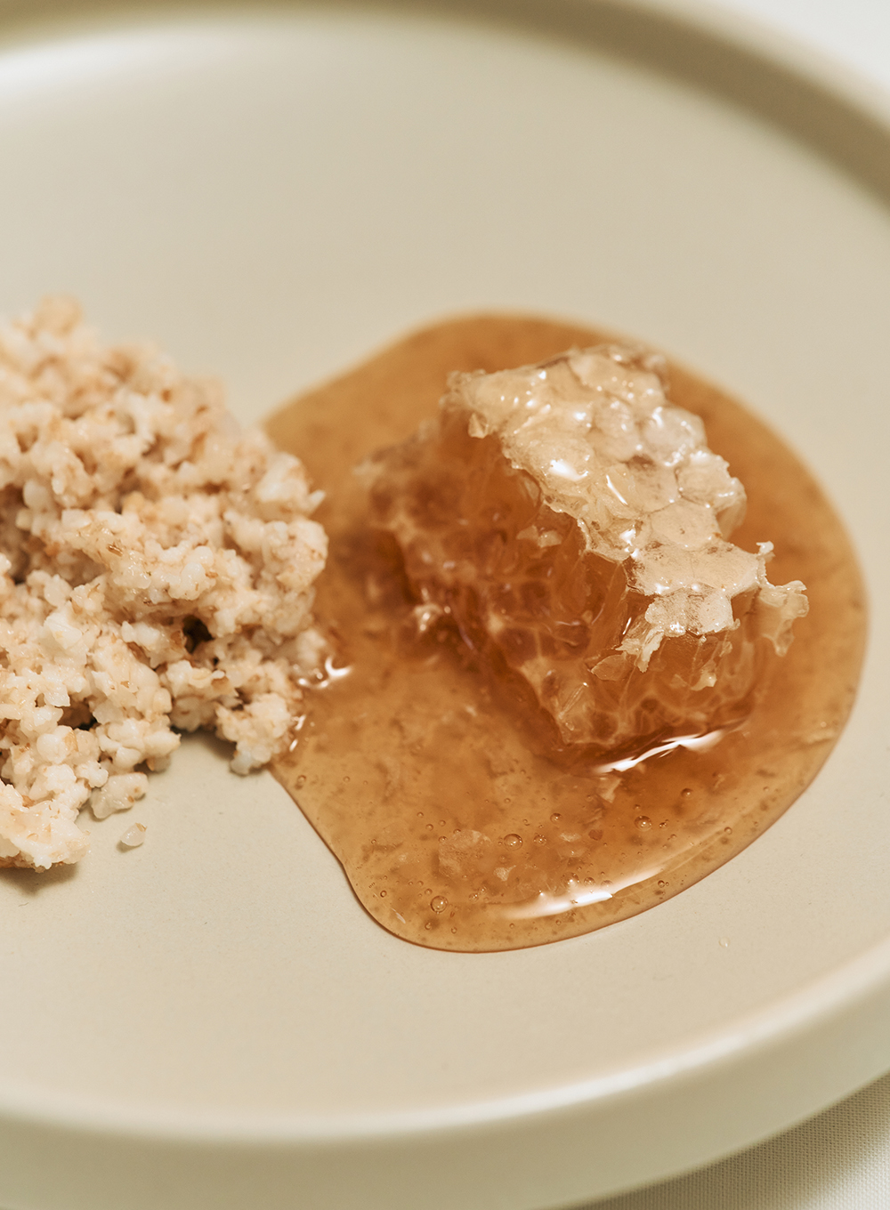 Mascarilla transparente rellena de miel y arroz